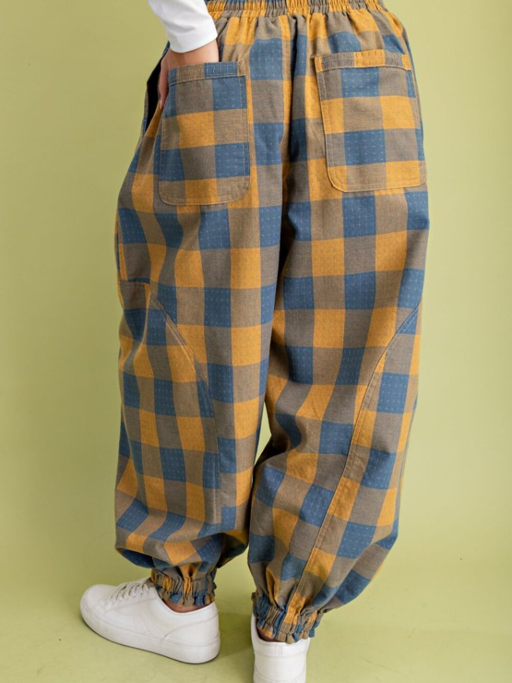 Check Print Balloon Style Pants - Picture 5 of 6